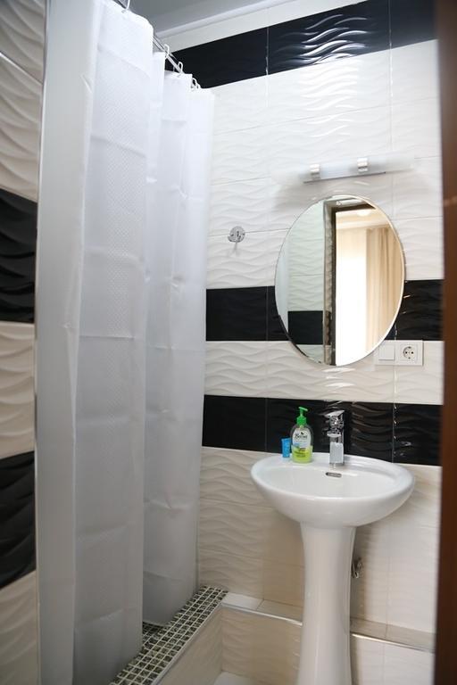 Center Hotel Bishkek Luaran gambar
